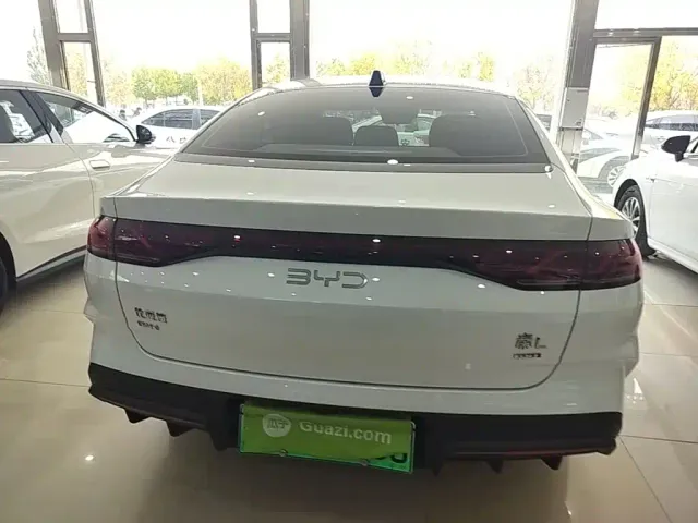 BYD Qin L — Фото автомобиля 5