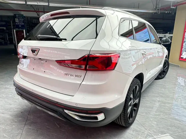 Jetta VS7 — Фото автомобиля 5