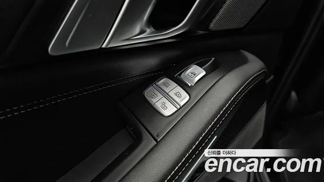 BMW X7 — Фото автомобиля 26