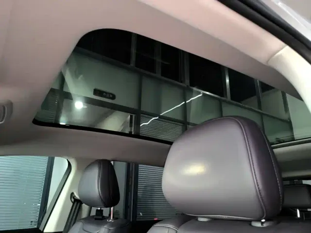 Leapmotor C10 — Фото автомобиля 17