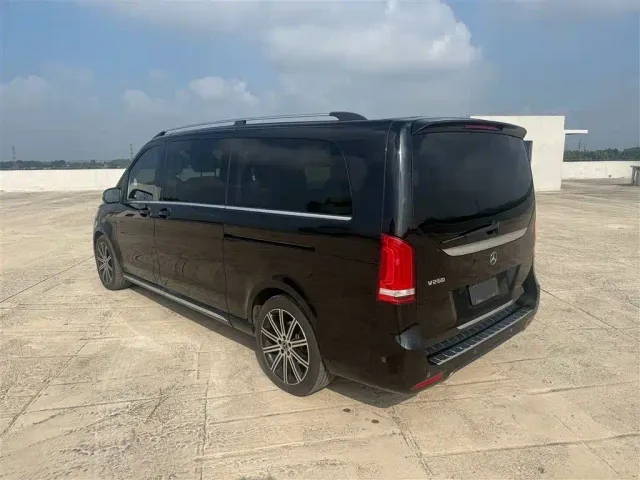 Mercedes-Benz V-Class — Фото автомобиля 9