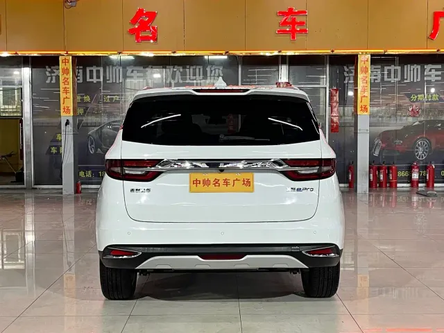 Geely Jiaji — Фото автомобиля 5