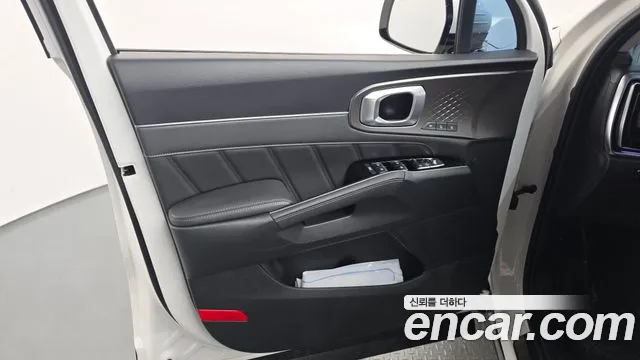 Kia Sorento Новый Sorento 4 поколение Бензин 2.5T 2WD — Фото автомобиля 21