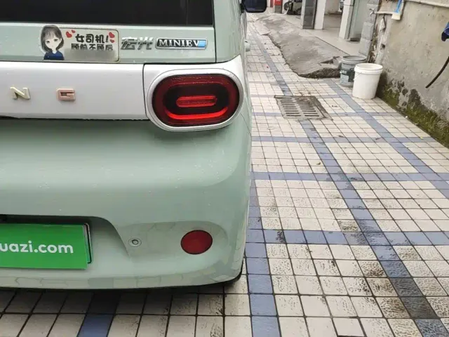 Wuling Hongguang Mini EV — Фото автомобиля 7