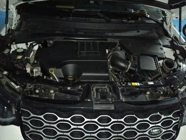 Land Rover Discovery Sport — Фото автомобиля 9