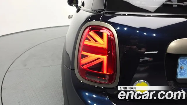 Mini Cooper — Фото автомобиля 5