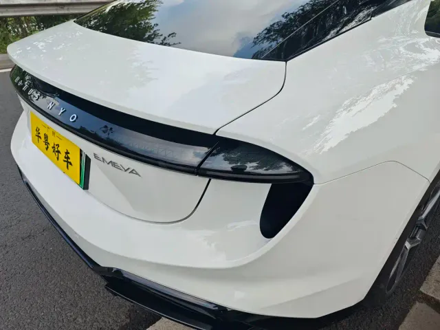 Lotus Emeya — Фото автомобиля 30