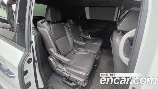 Honda Odyssey — Фото автомобиля 17