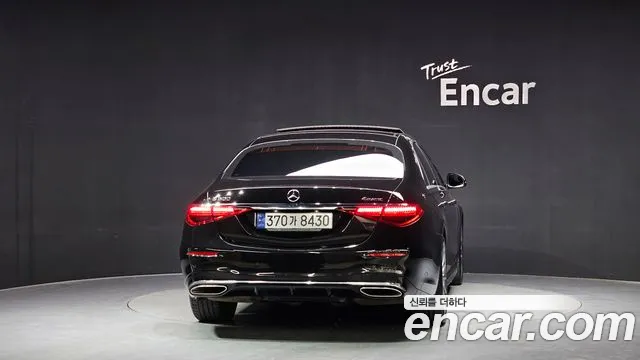 Mercedes-Benz S-Class — Фото автомобиля 4