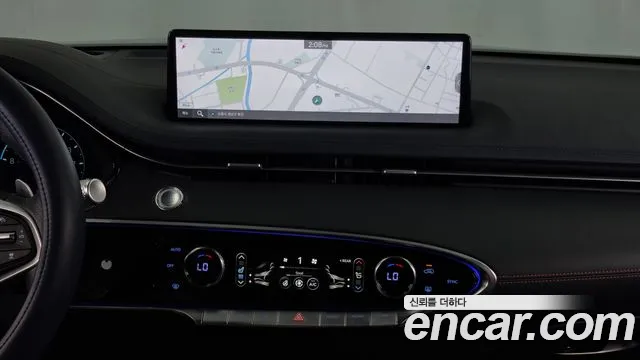 Genesis GV70 — Фото автомобиля 14