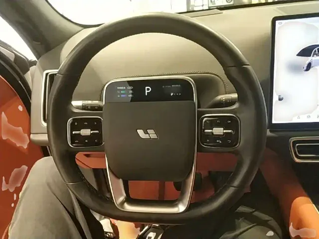 Li Auto L7 — Фото автомобиля 10