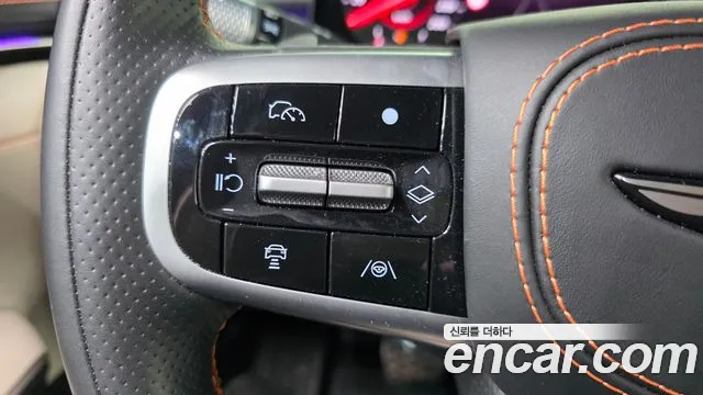 Genesis GV70 — Фото автомобиля 26
