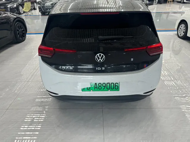 Volkswagen ID.3 — Фото автомобиля 8
