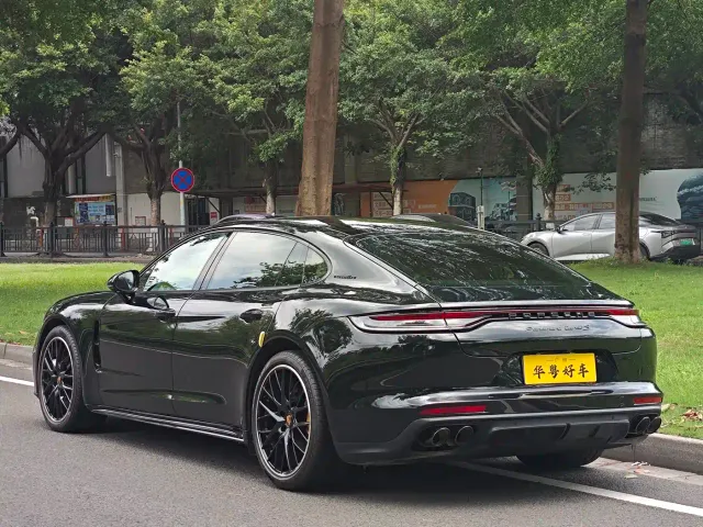 Porsche Panamera — Фото автомобиля 4