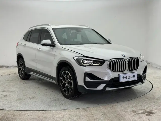 BMW X1 — Фото автомобиля 2