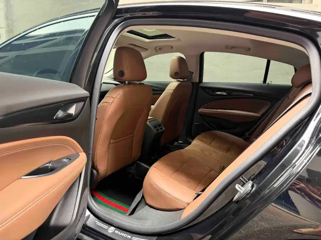 Buick Regal — Фото автомобиля 8