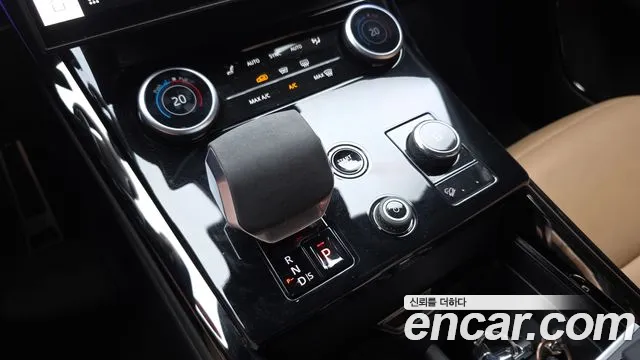 Land Rover Range Rover Sport — Фото автомобиля 9