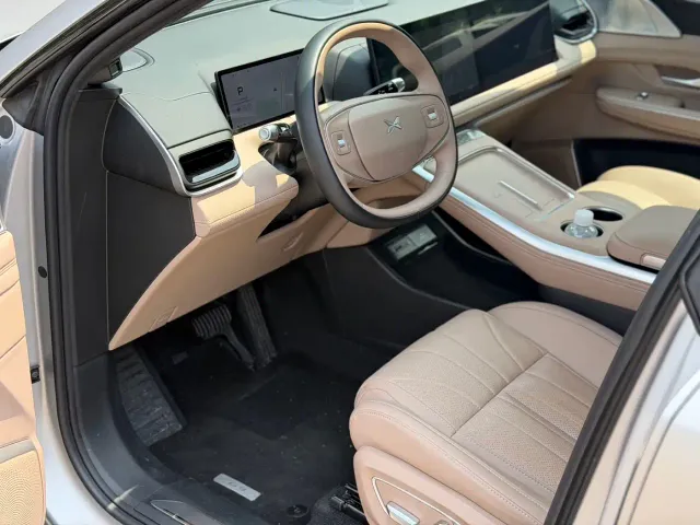 Xpeng G9 — Фото автомобиля 5