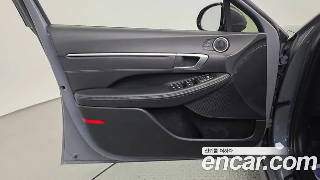 Hyundai Sonata — Фото автомобиля 19