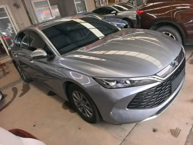 BYD Qin L — Фото автомобиля 3