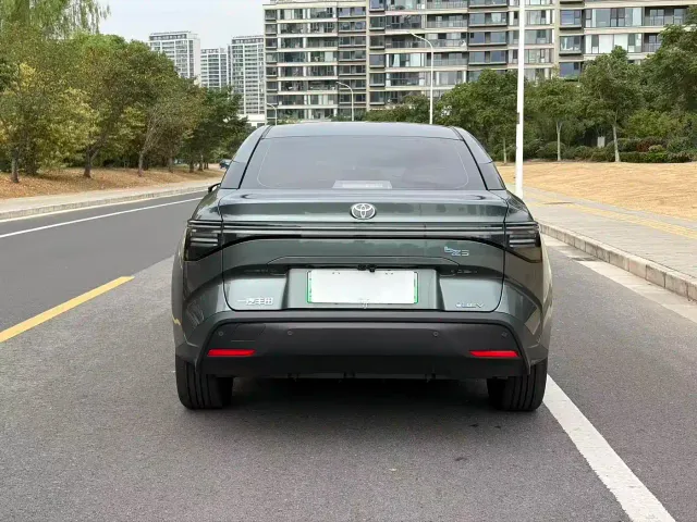 Toyota bZ3 — Фото автомобиля 4