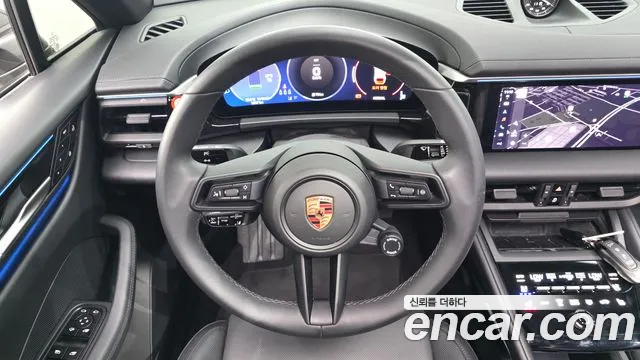 Porsche Macan — Фото автомобиля 13