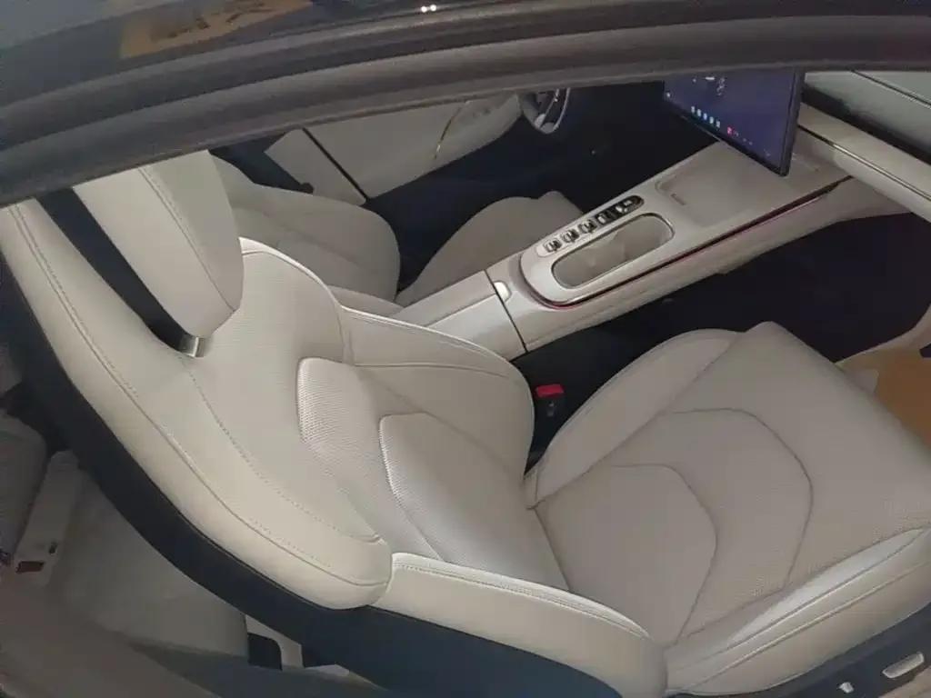 Xiaomi Auto Xiaomi SU7 2024 AWD Extended Range Advanced Smart Driving Max Edition — Фото автомобиля 24