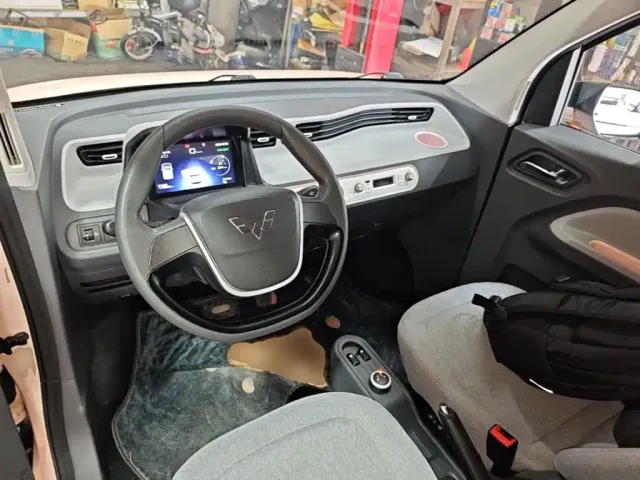 Wuling Hongguang Mini EV — Фото автомобиля 9