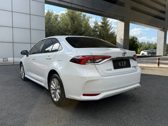 Toyota Corolla — Фото автомобиля 7
