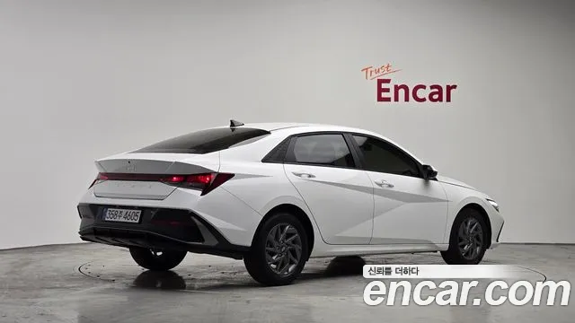 Hyundai Avante CN7 — Фото автомобиля 2