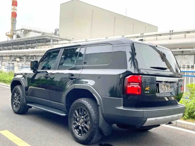 Toyota Prado — Фото автомобиля 9