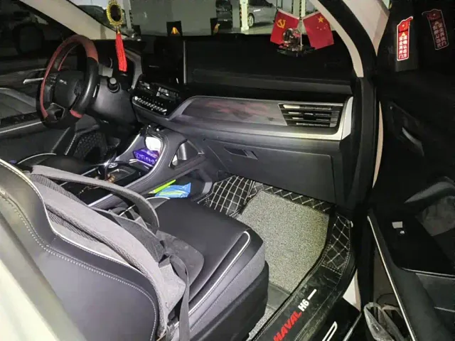 Haval H6 — Фото автомобиля 10