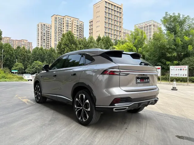 Roewe RX5 — Фото автомобиля 7