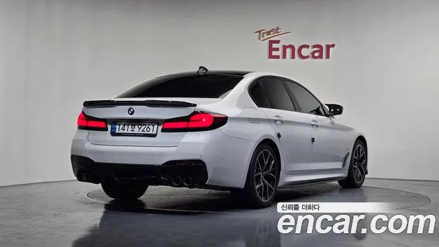 BMW 5 Series G30 — Фото автомобиля 2