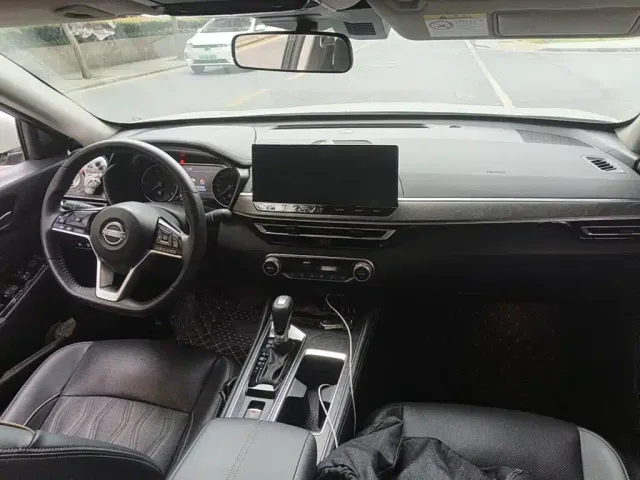 Nissan Teana — Фото автомобиля 12