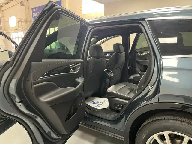 Buick Enclave — Фото автомобиля 9
