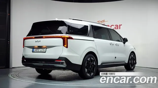 Kia Canival Новый Carnival 4 поколение Дизель 9 мест Noblesse — Фото автомобиля 2