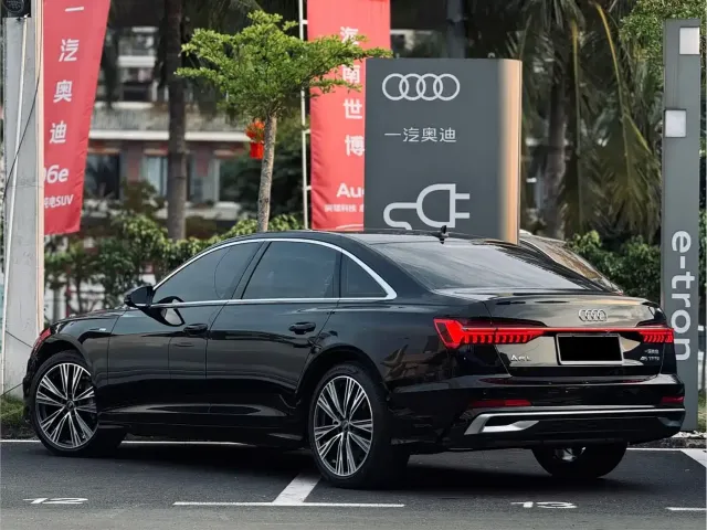 Audi A6L — Фото автомобиля 11