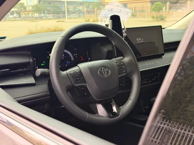 Toyota Camry — Фото автомобиля 29