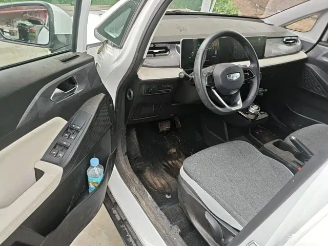Geely Geometry E Firefly — Фото автомобиля 11