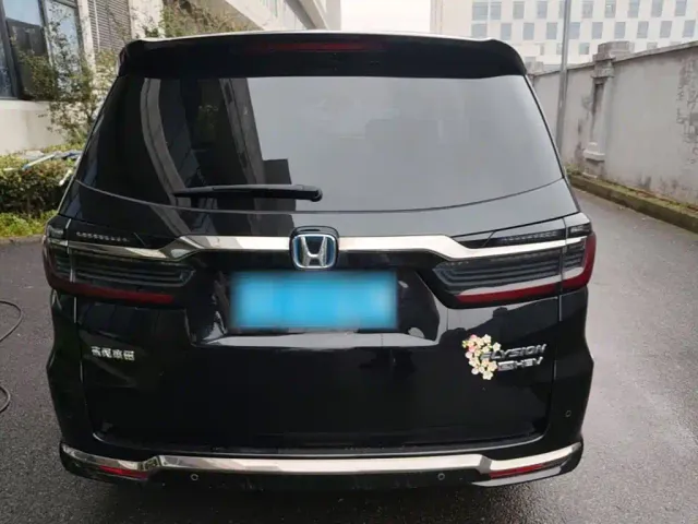 Honda Elysion — Фото автомобиля 5