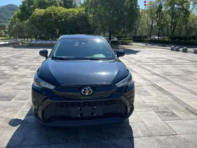 Toyota Frontlander — Фото автомобиля 2