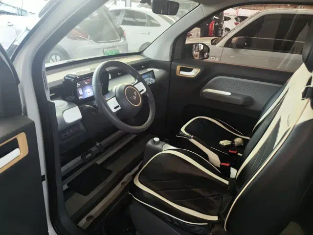 Wuling Hongguang Mini EV — Фото автомобиля 15