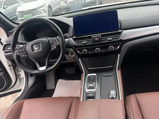 Honda Inspire — Фото автомобиля 3