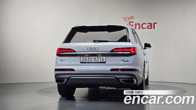 Audi Q7 45 TDI quattro Premium — Фото автомобиля 3