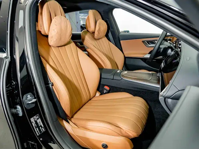 Mercedes-Benz E-Class — Фото автомобиля 19