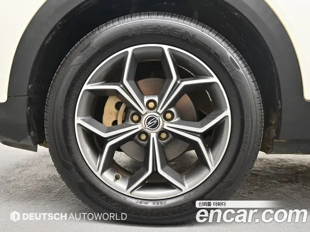 KGM Korando Beautiful — Фото автомобиля 5