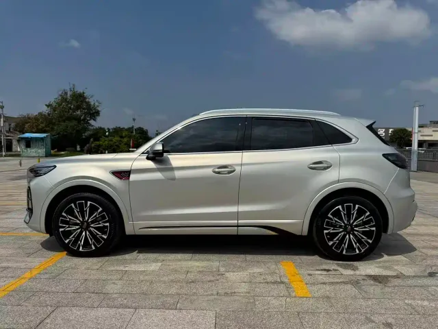Hongqi HS5 — Фото автомобиля 4