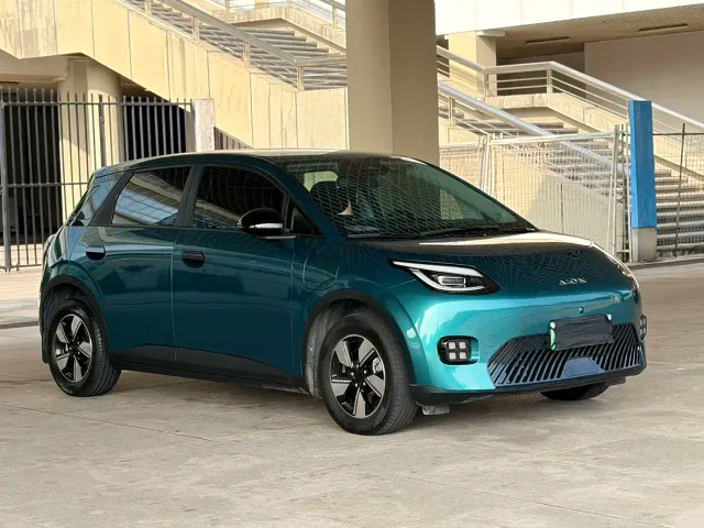 GAC Aion UT — Фото автомобиля 3