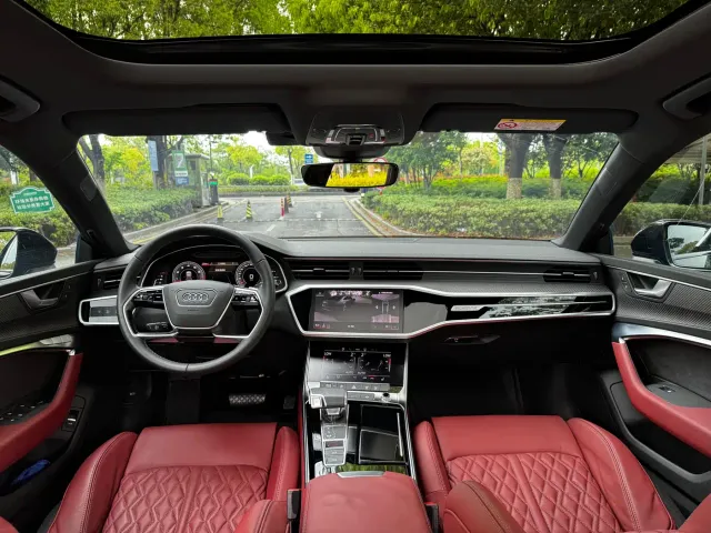 Audi A7L — Фото автомобиля 4